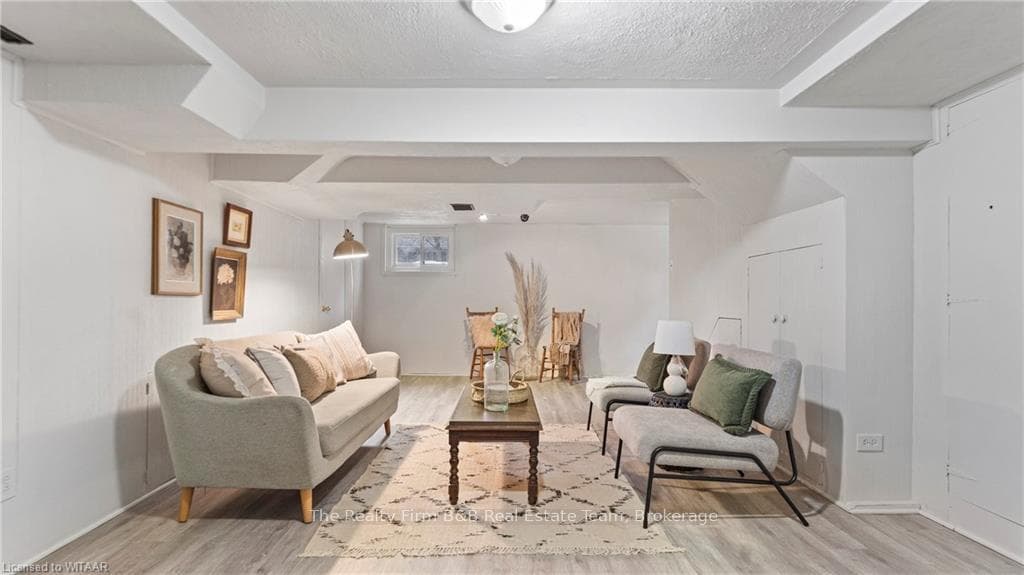 596 GRANT Street photo 27