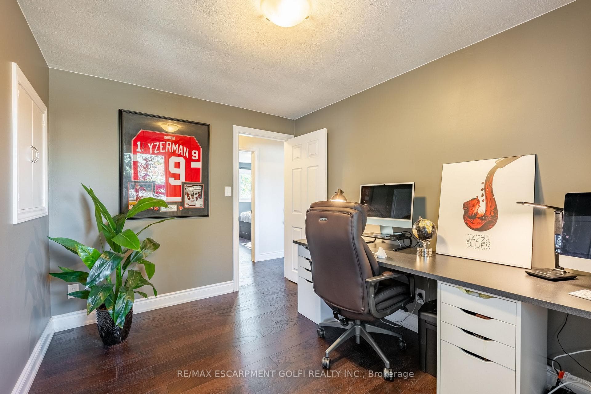 2 Millwood Place photo 23