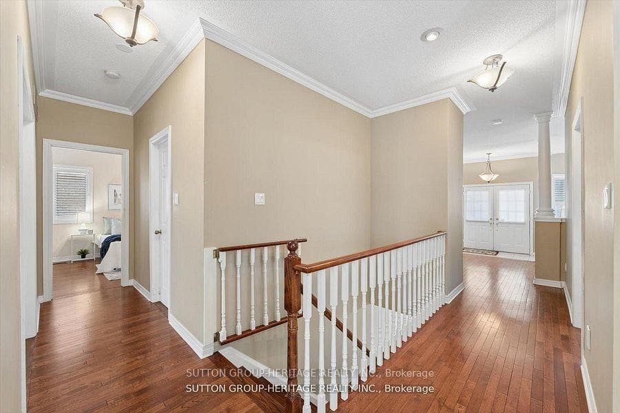 1886 Pine Grove Avenue photo 19