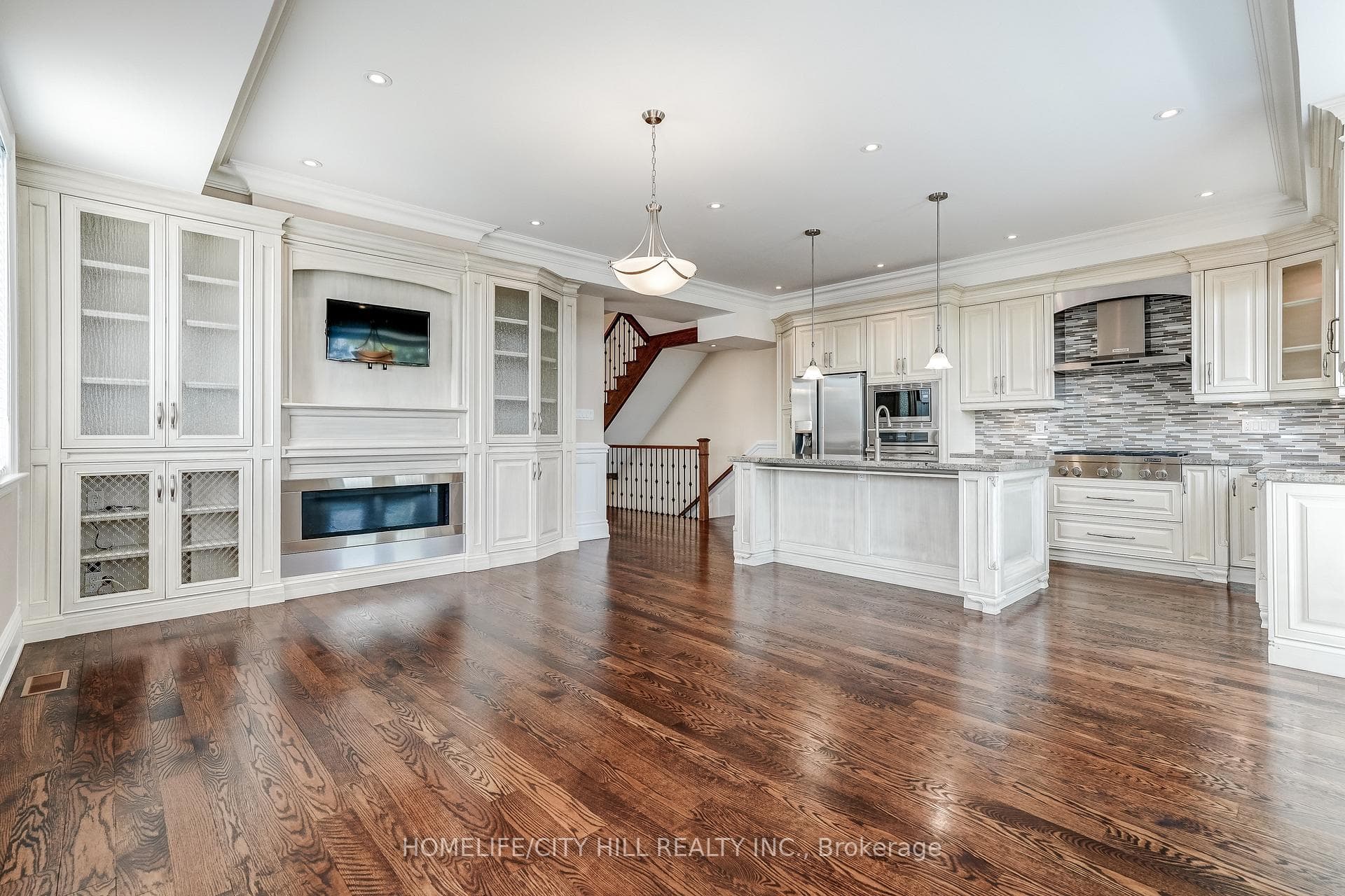 107 Brownville Avenue photo 15