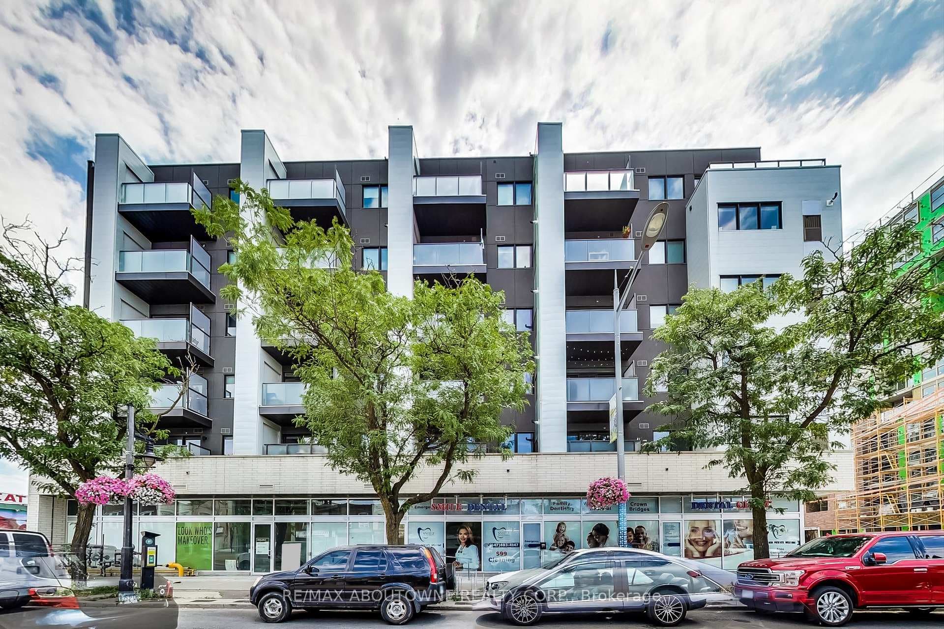 385 Osler Street Unit 508 photo 1
