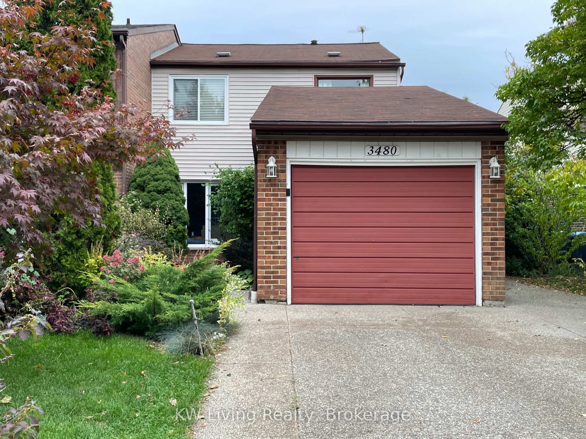 3480 Autumnleaf Crescent Unit Bsmt photo 1