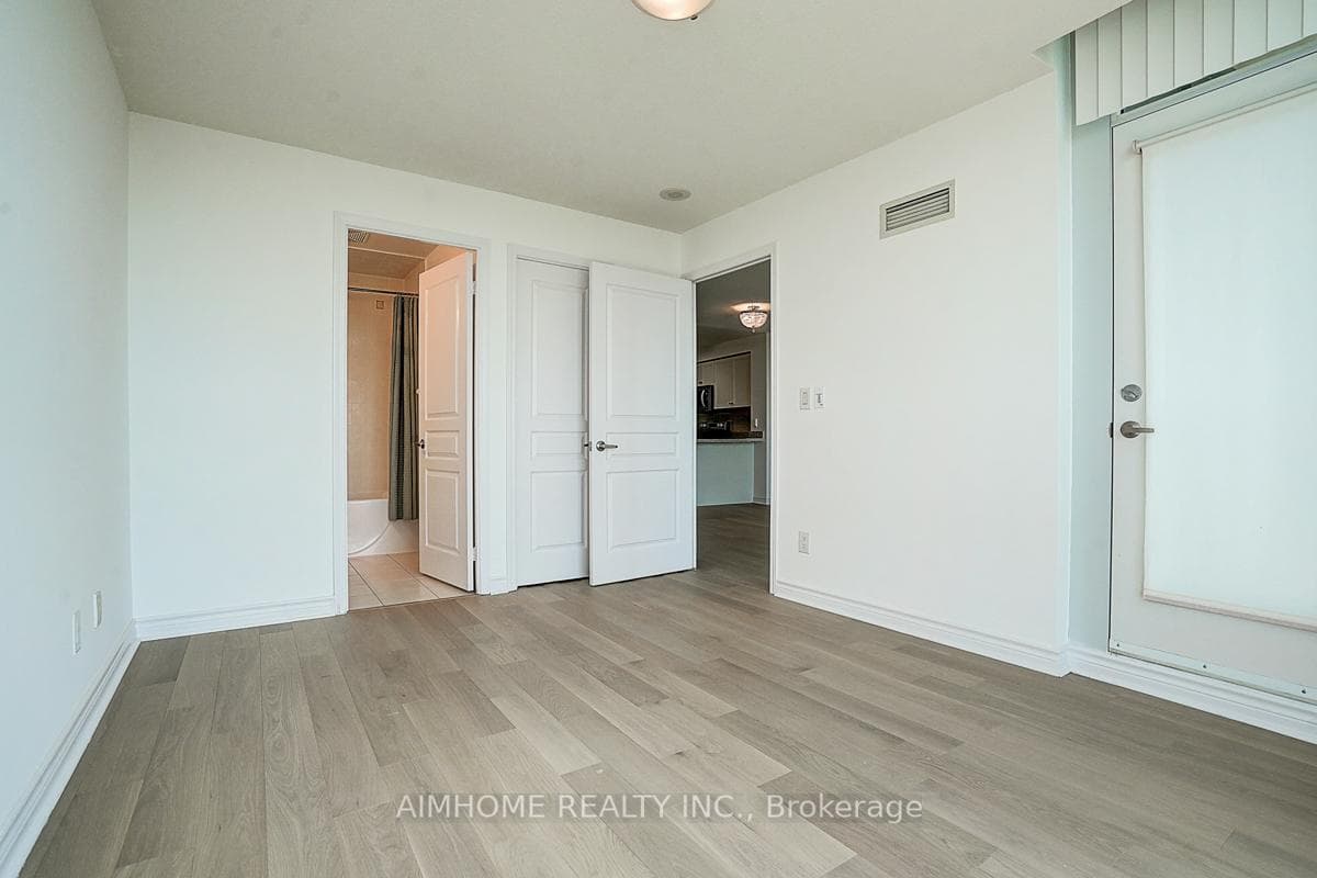 503 Beecroft Road Unit 2106 photo 12