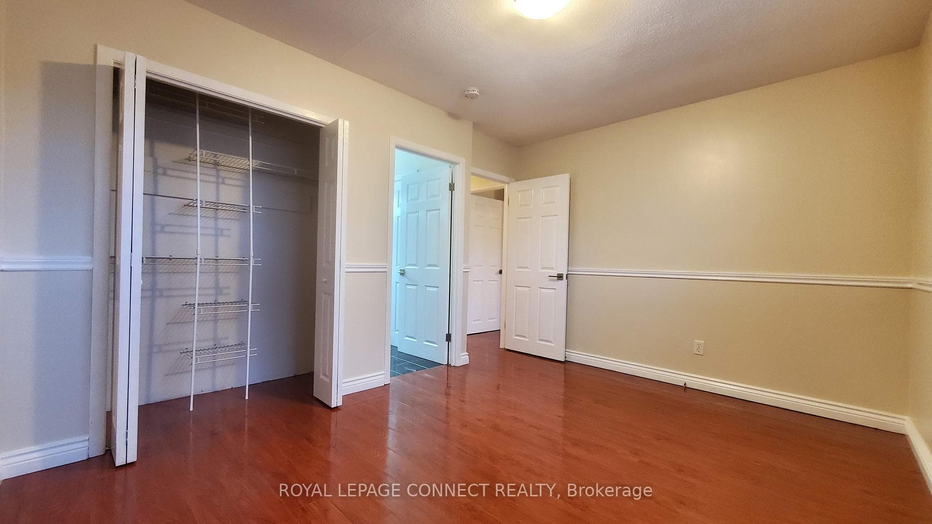 1206 Wakefield Crescent Unit Main photo 14
