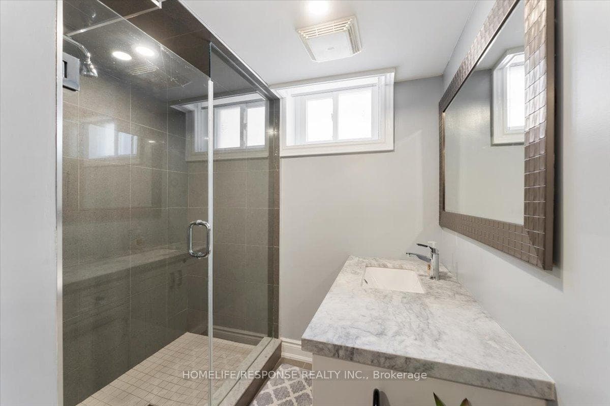 3414 SCHOMBERG Avenue photo 37