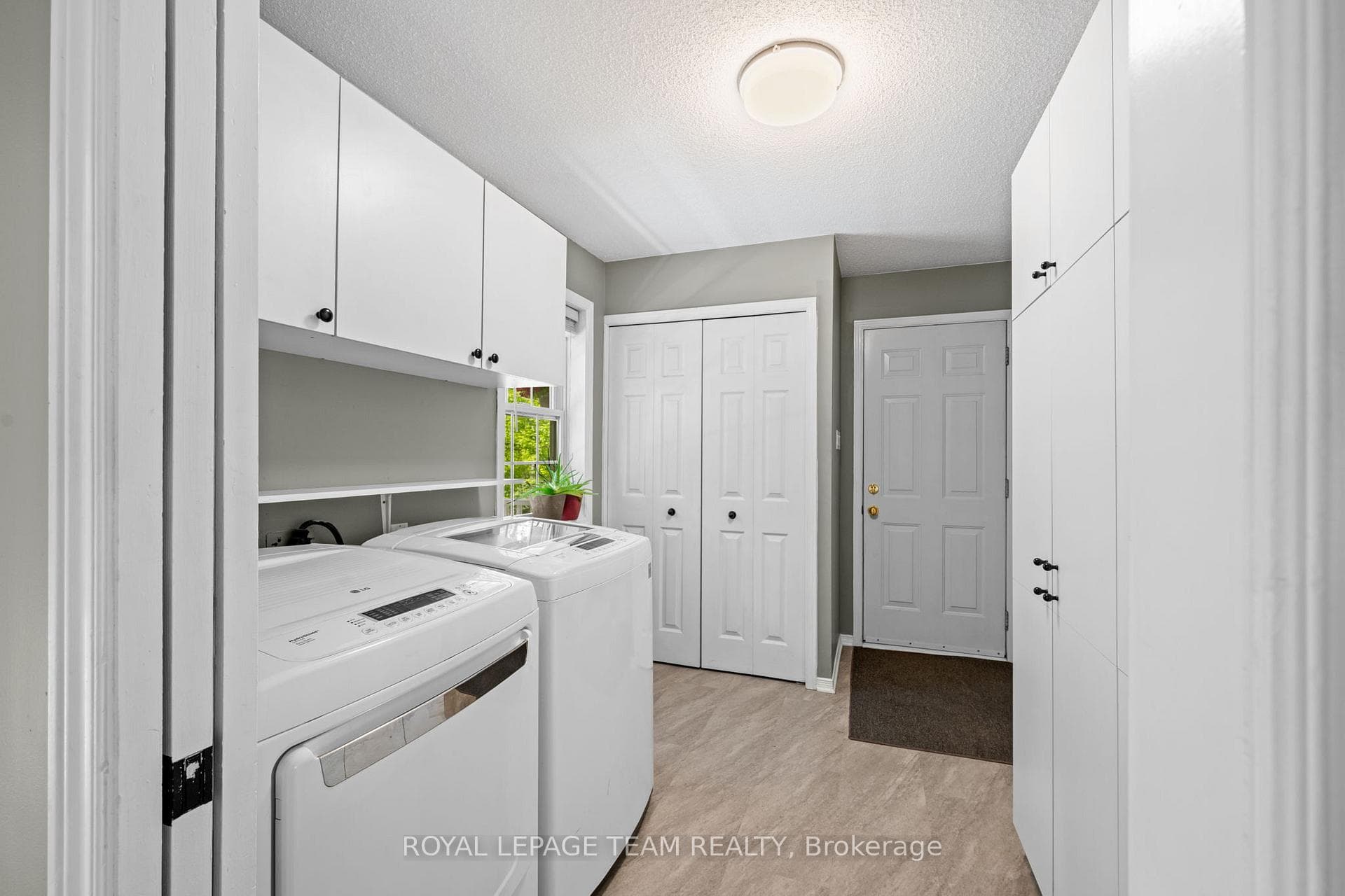 5040 Stonecrest Road photo 32