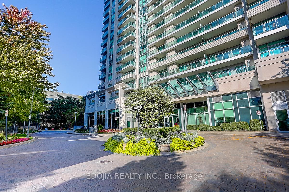 17 Anndale Drive Unit 1617 photo 21