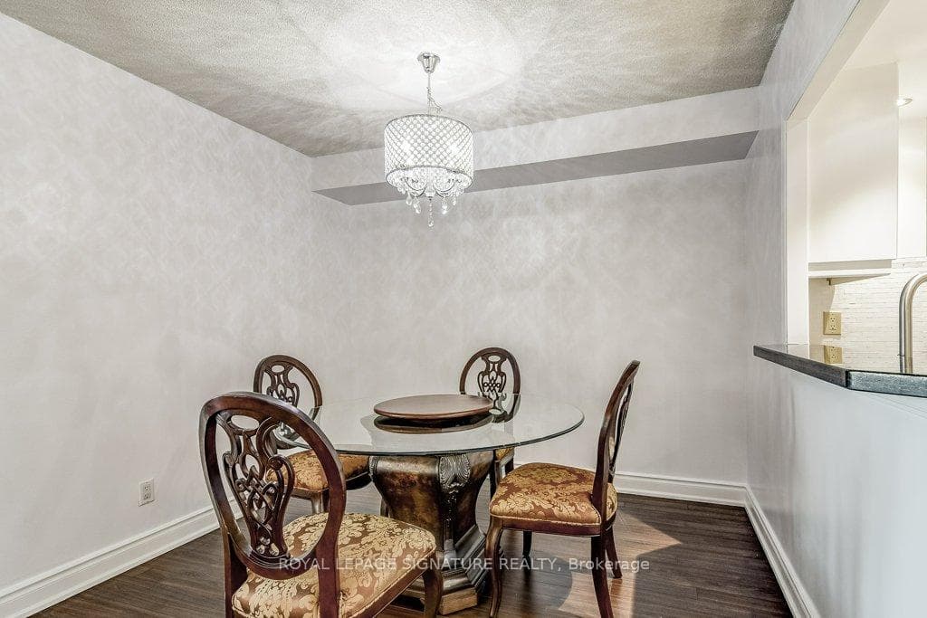 88 Corporate Drive Unit 1817 photo 22