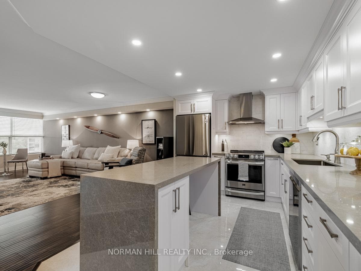 250 Davis Drive Unit 801 photo 2