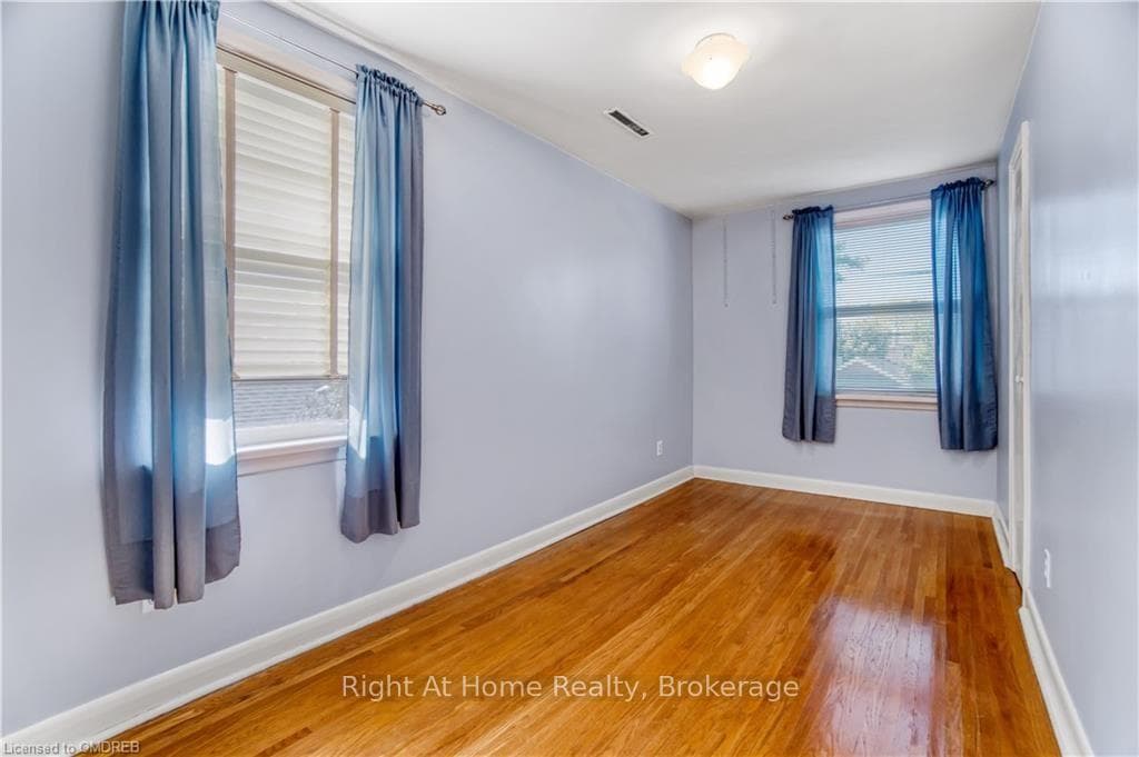 35 Elder Avenue photo 22