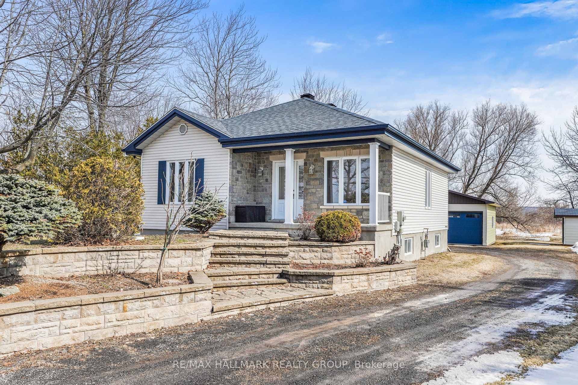 1521 COUNTY ROAD 4 Road photo 3