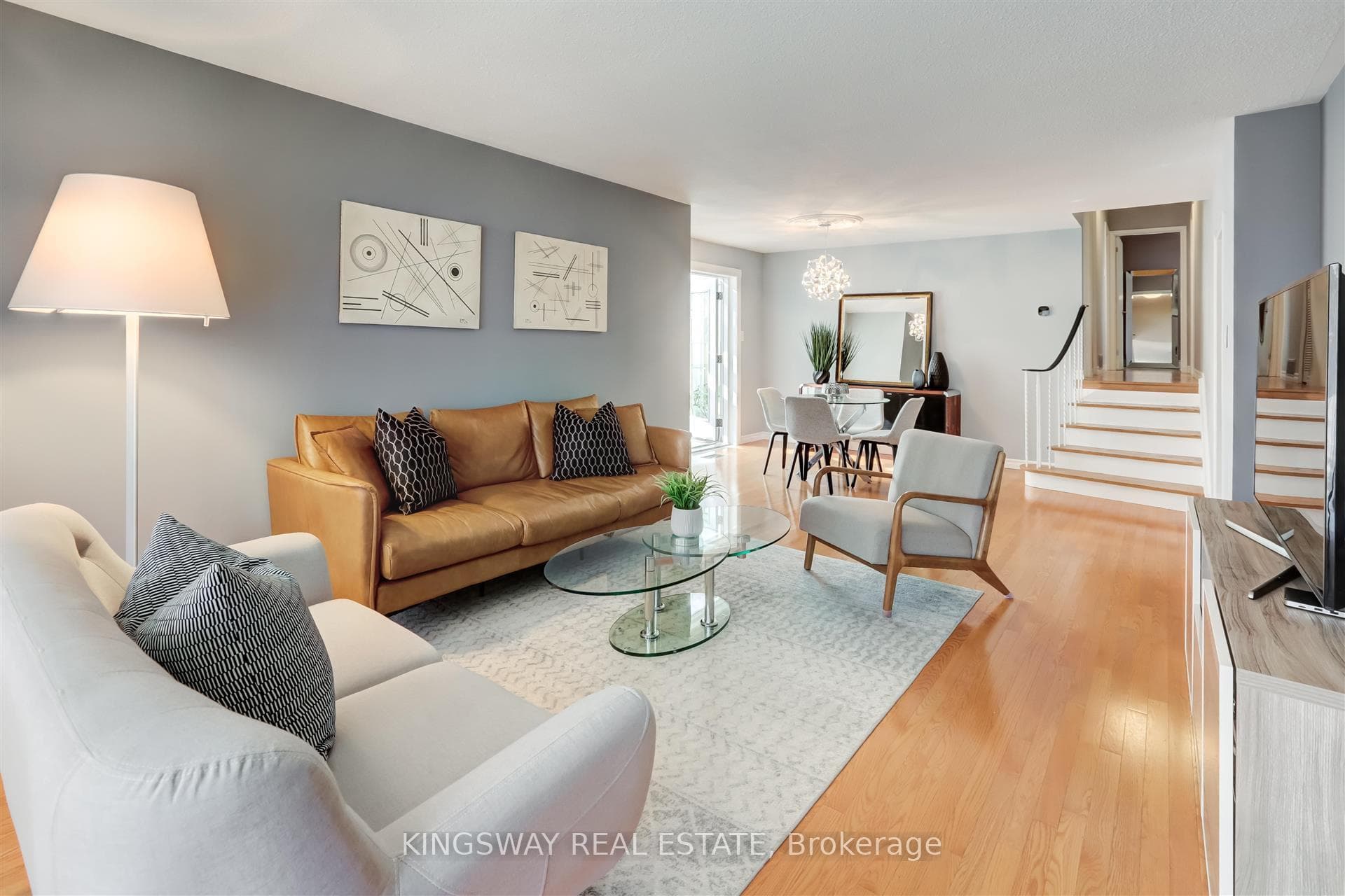 15 Deanewood Crescent photo 3