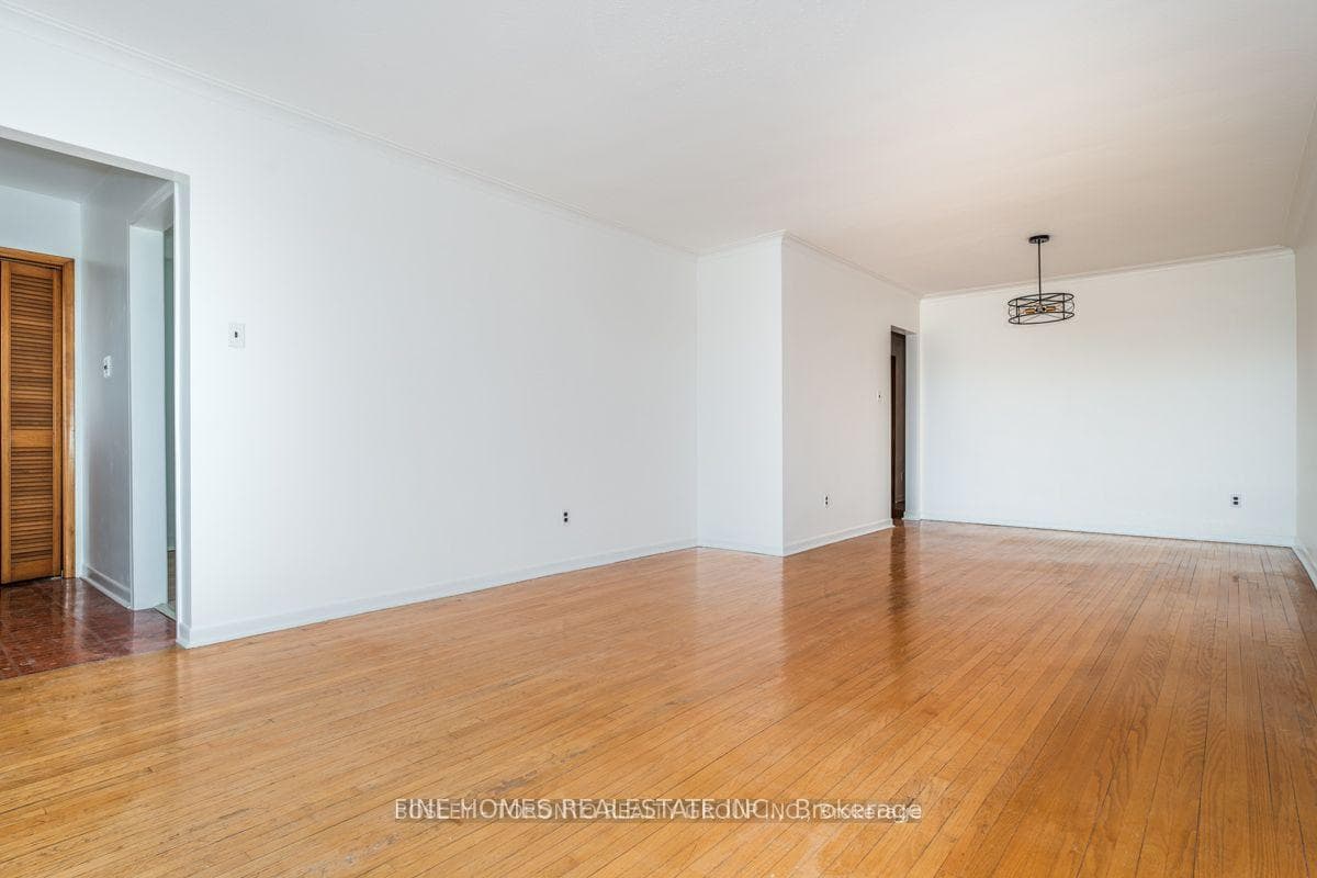 769 Greenore Road Unit Upper photo 3