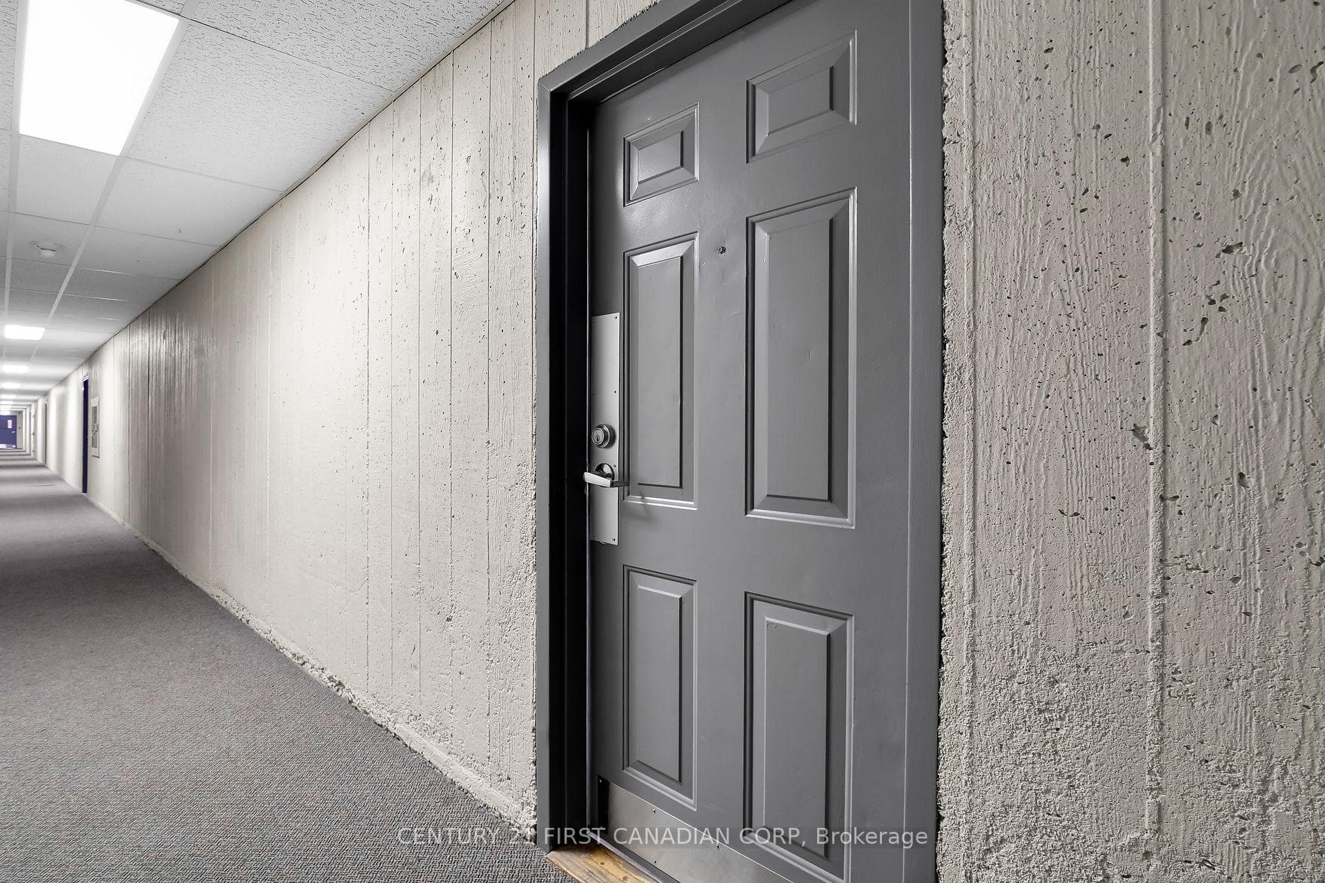 1447 Huron Street Unit 212 photo 4