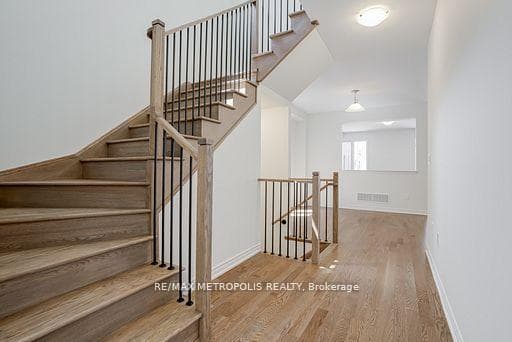 1481 Buttercup Court photo 20