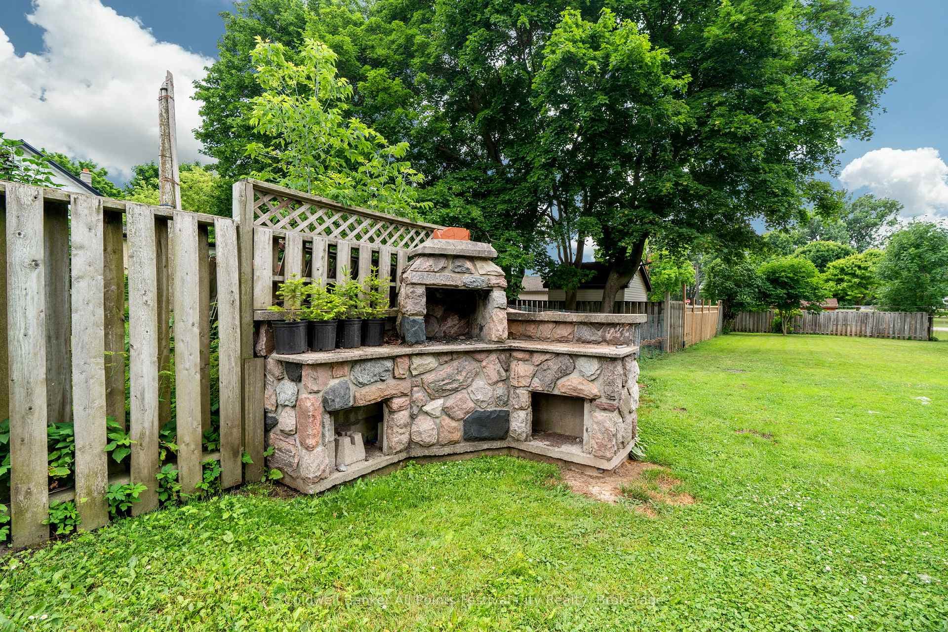 514 Alice Street photo 32