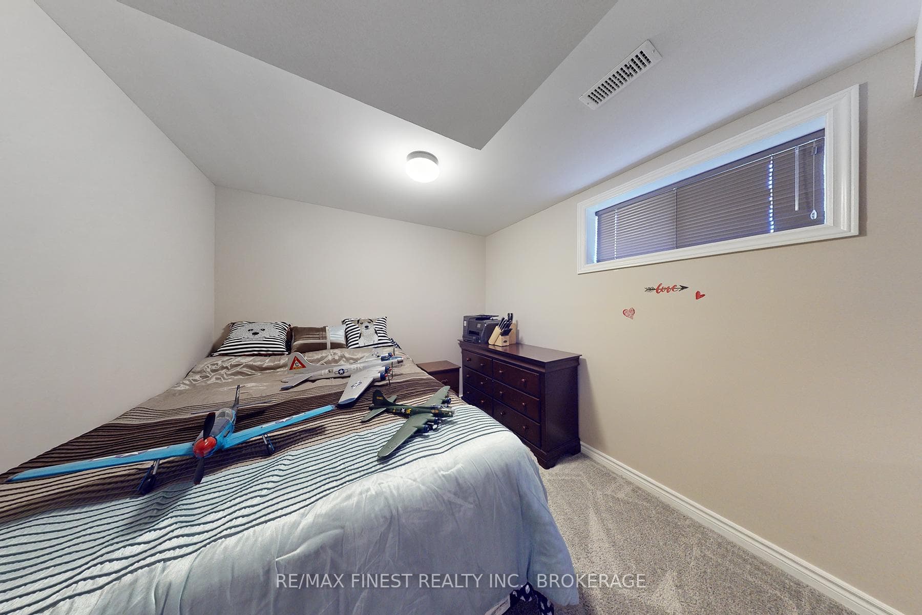 187 Kildare Avenue photo 29