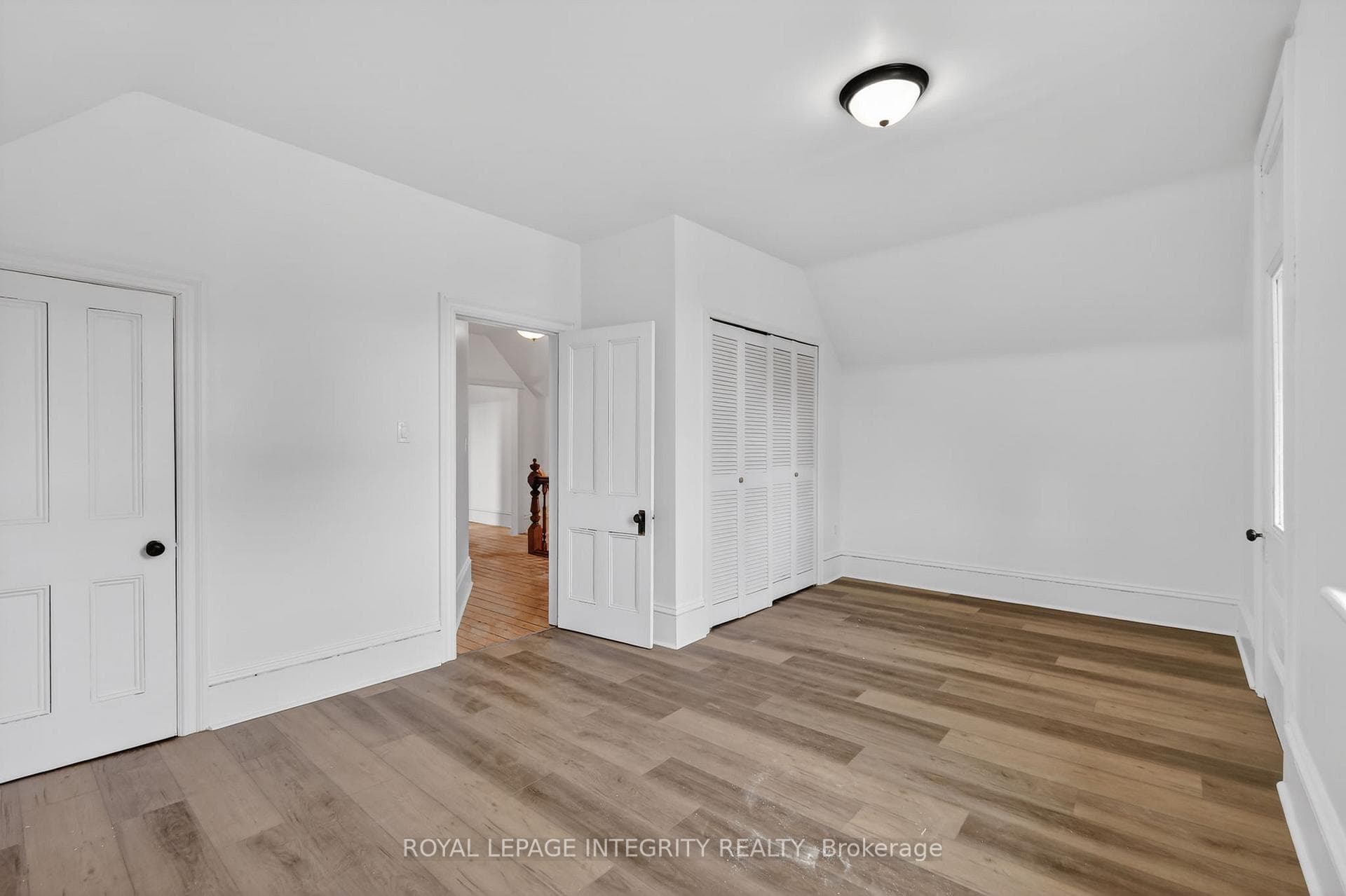 56 Grosvenor Avenue photo 30