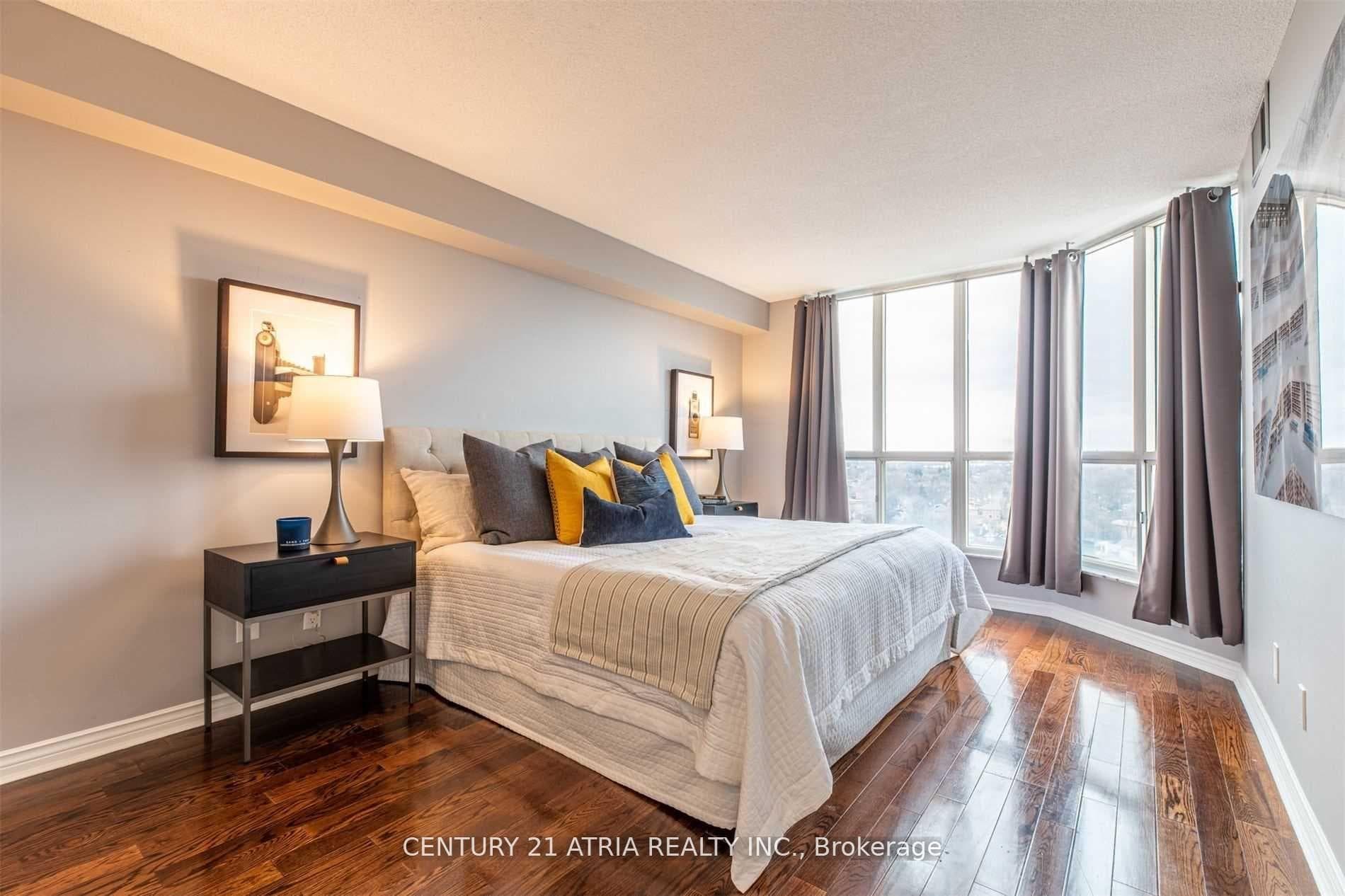 2285 Lake Shore Boulevard Unit 1205 photo 16