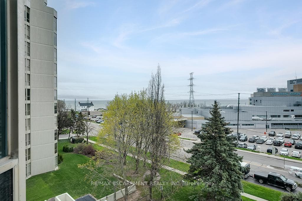 1225 North Shore Boulevard Unit 605 photo 29