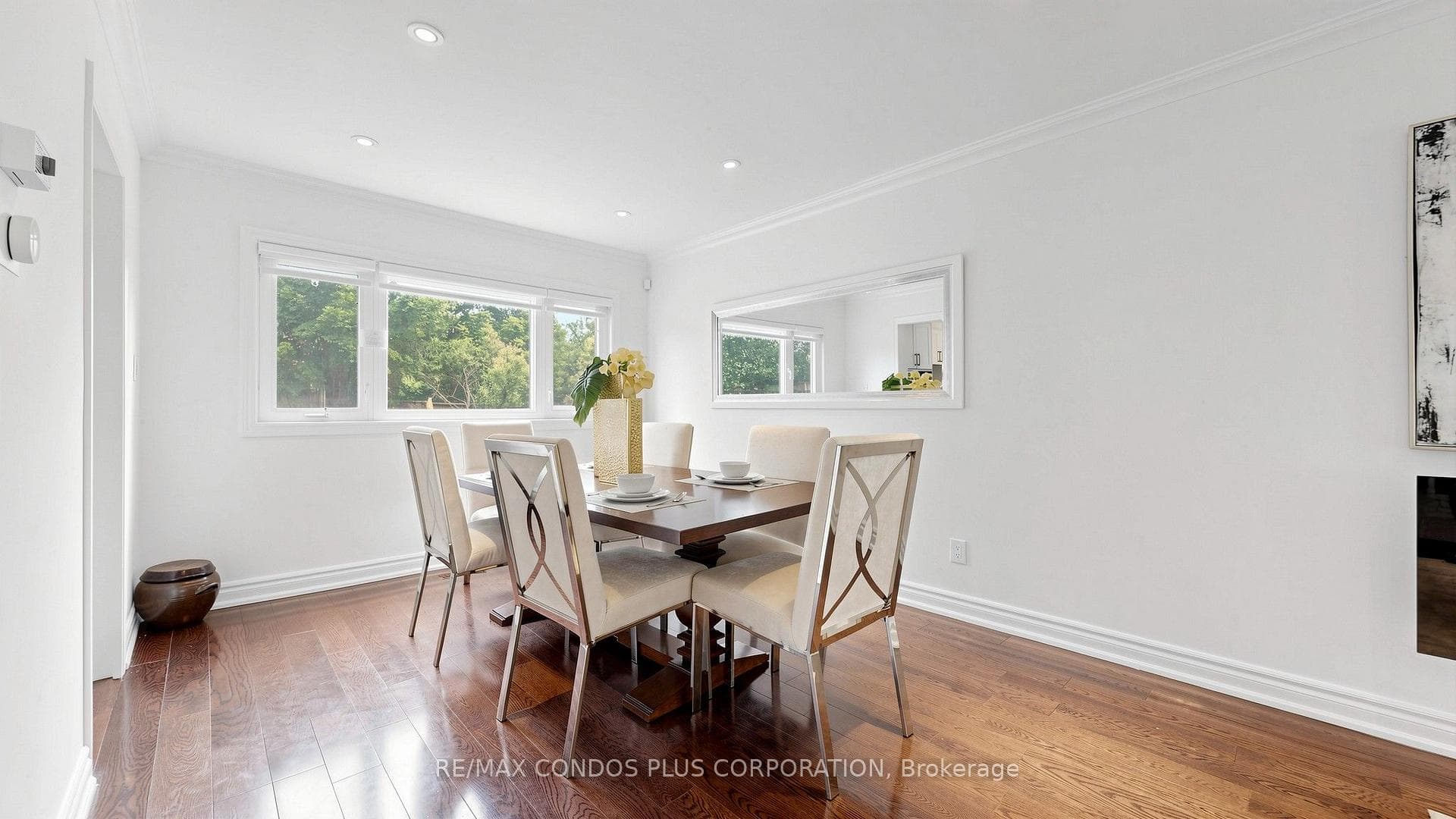 22 Denlow Boulevard photo 9