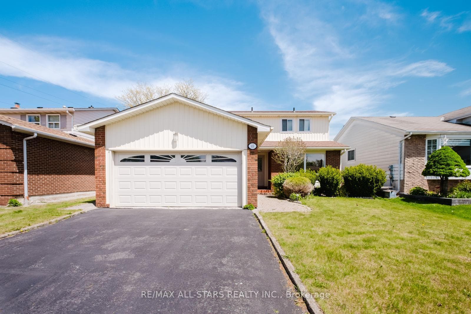 45 Wellpark Boulevard photo 1