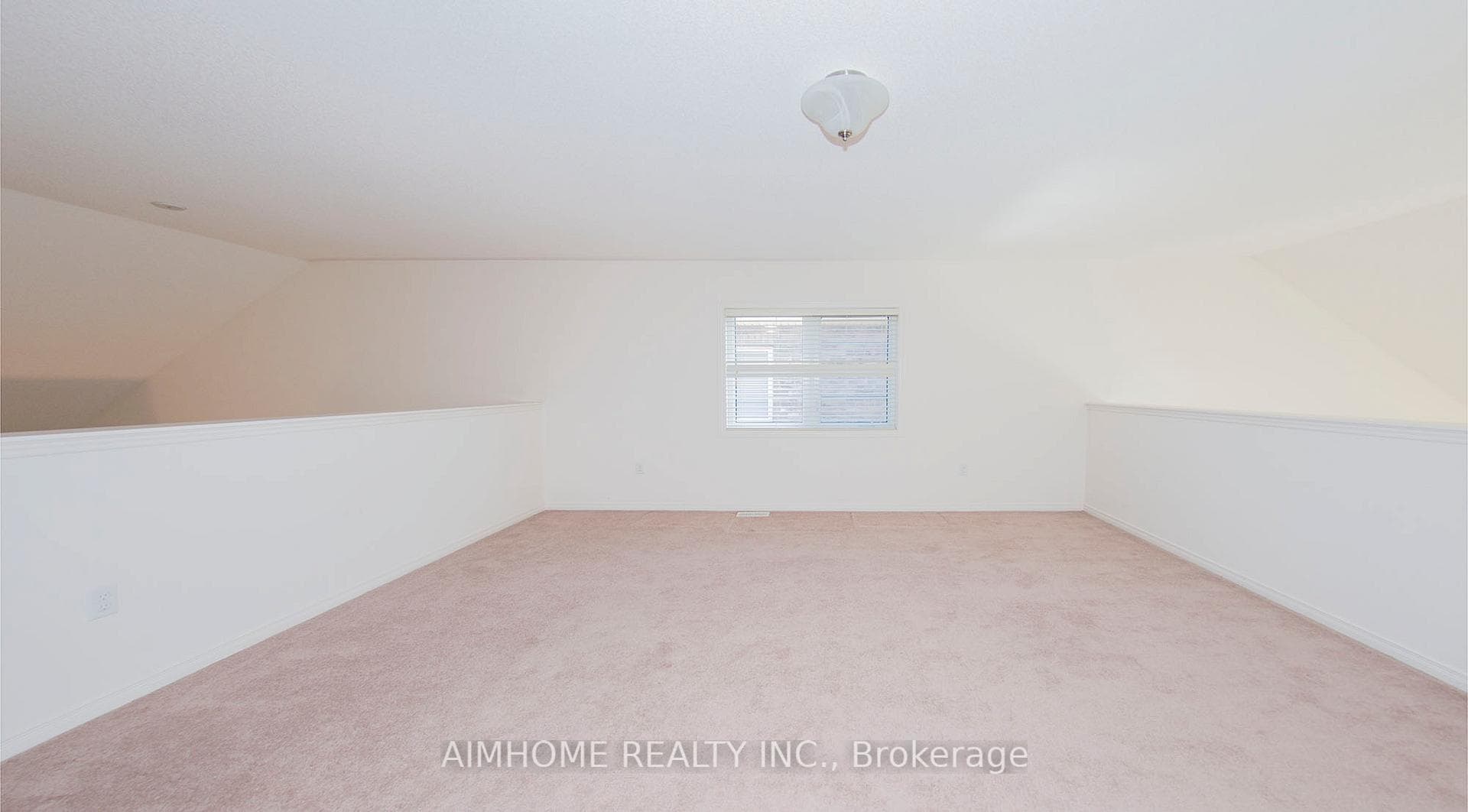 4198 Fuller Crescent photo 17