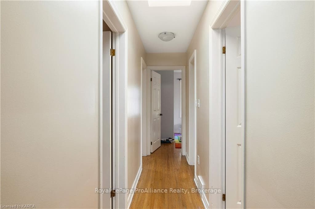 277 WELBORNE Avenue photo 12