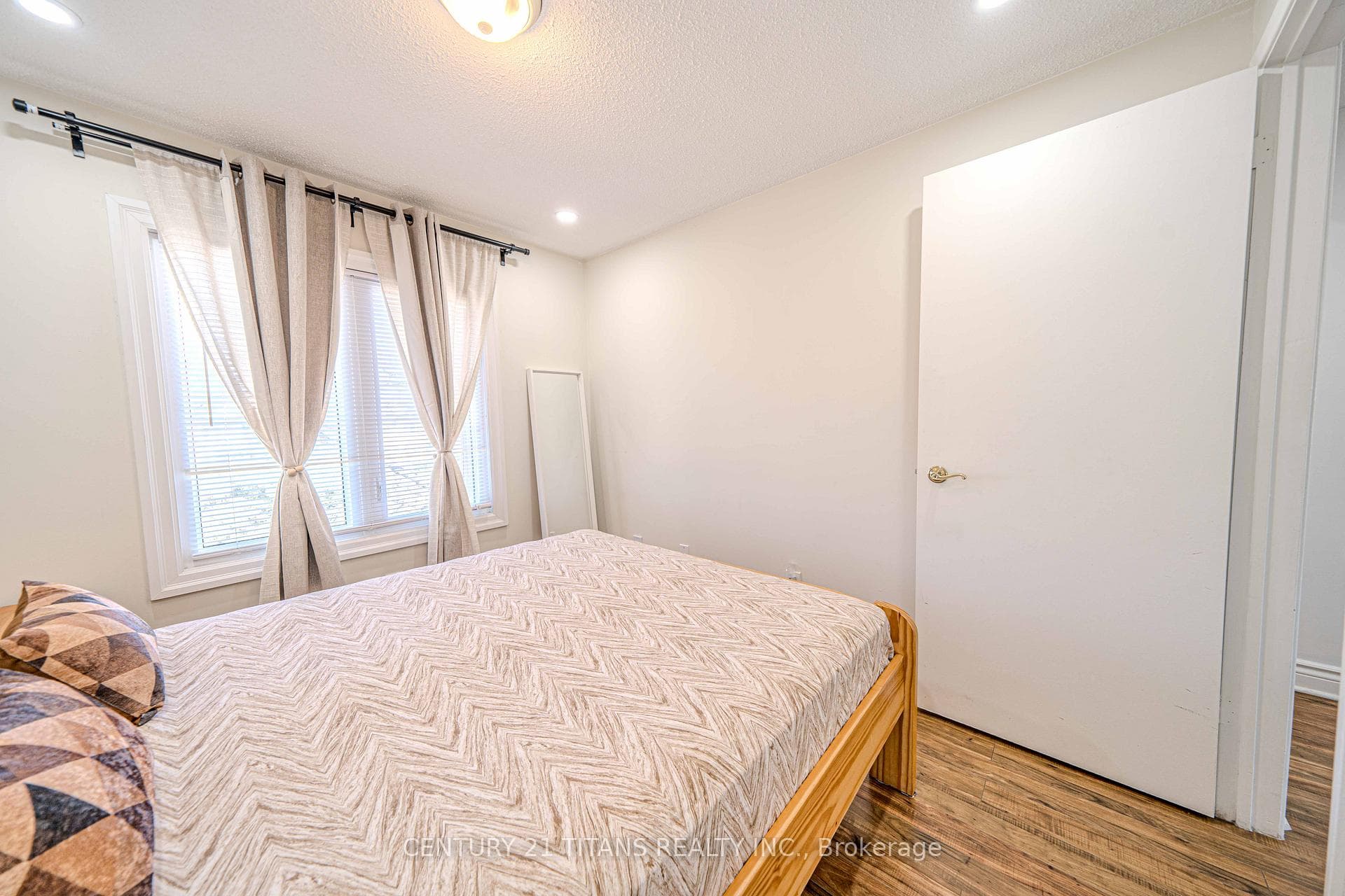 15 Guildwood Parkway Unit 45 photo 23