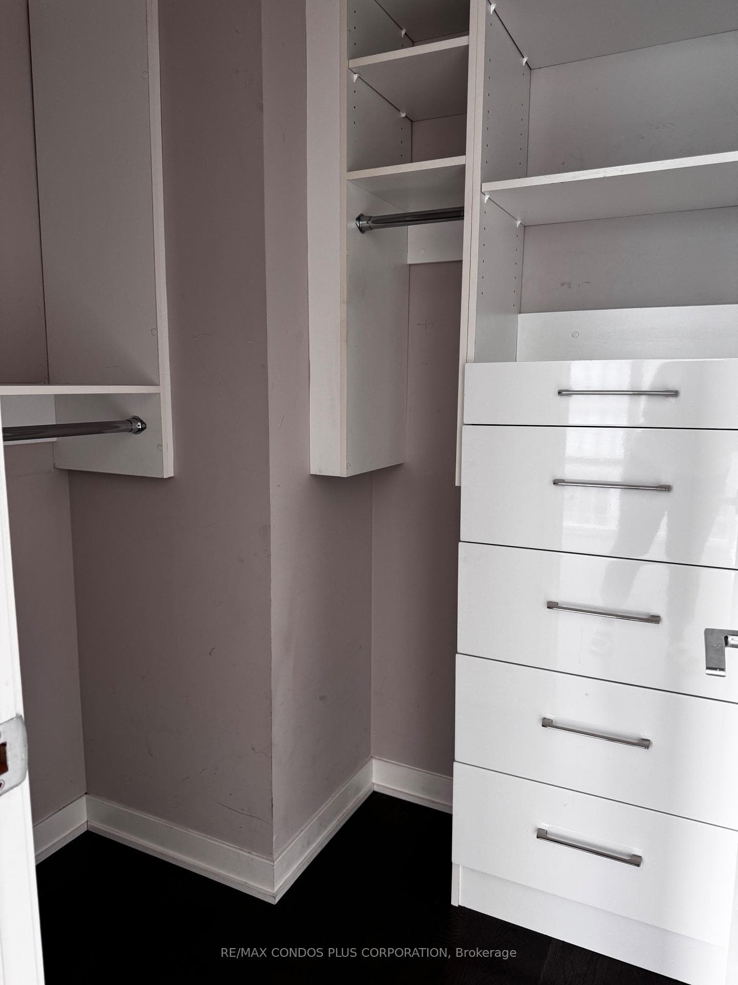 Walk in closet