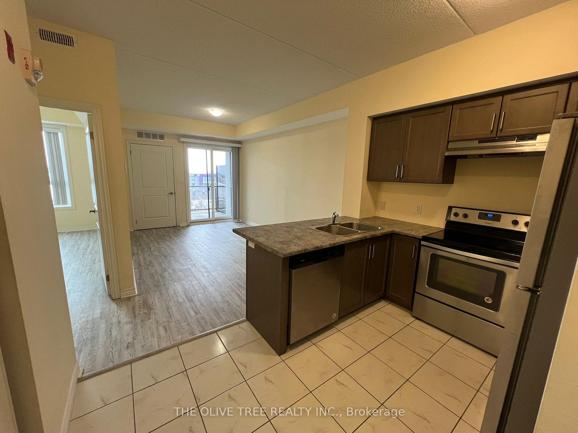 630 Sauve Street Unit 407 photo 16