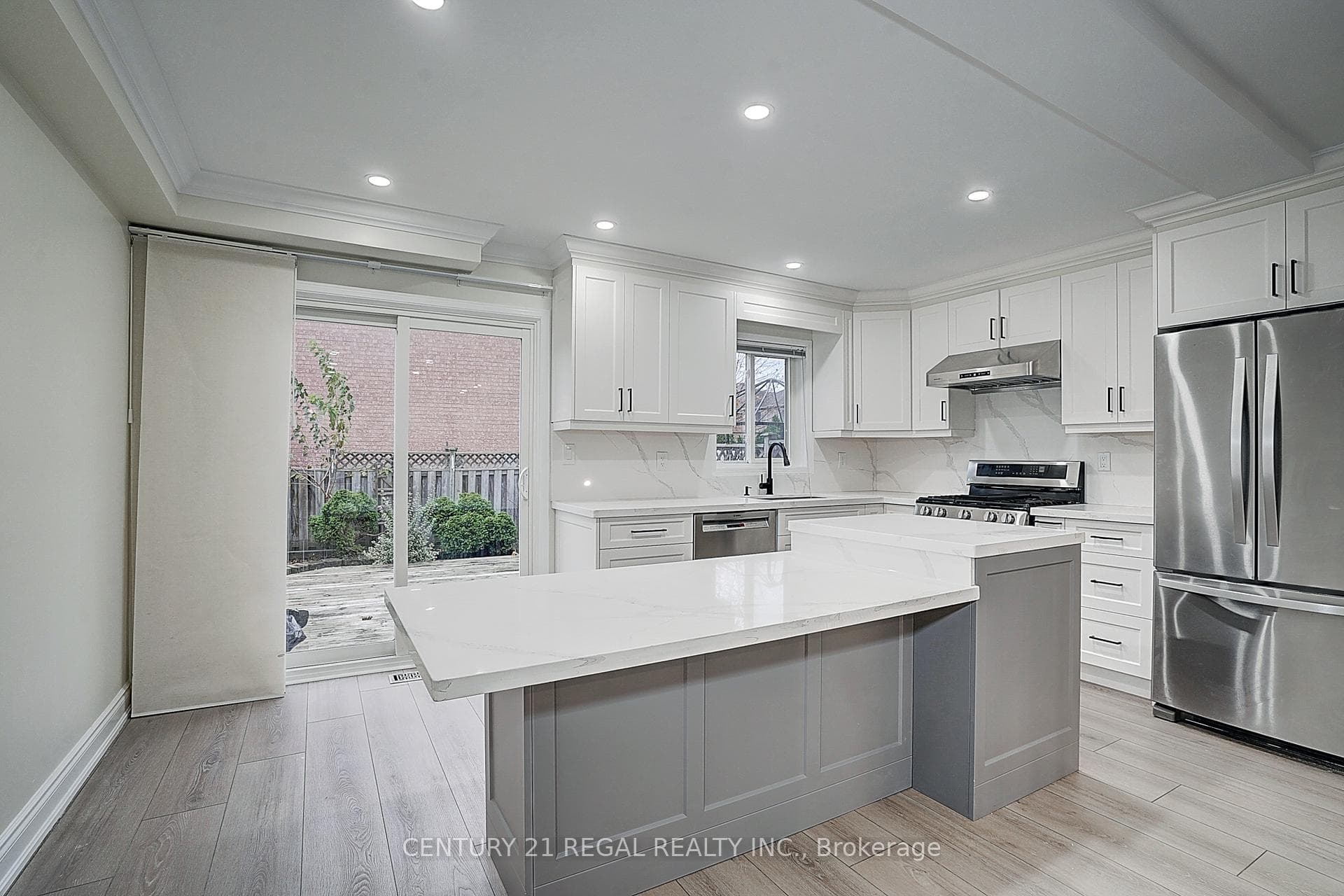 6922 Yarrow Avenue photo 5