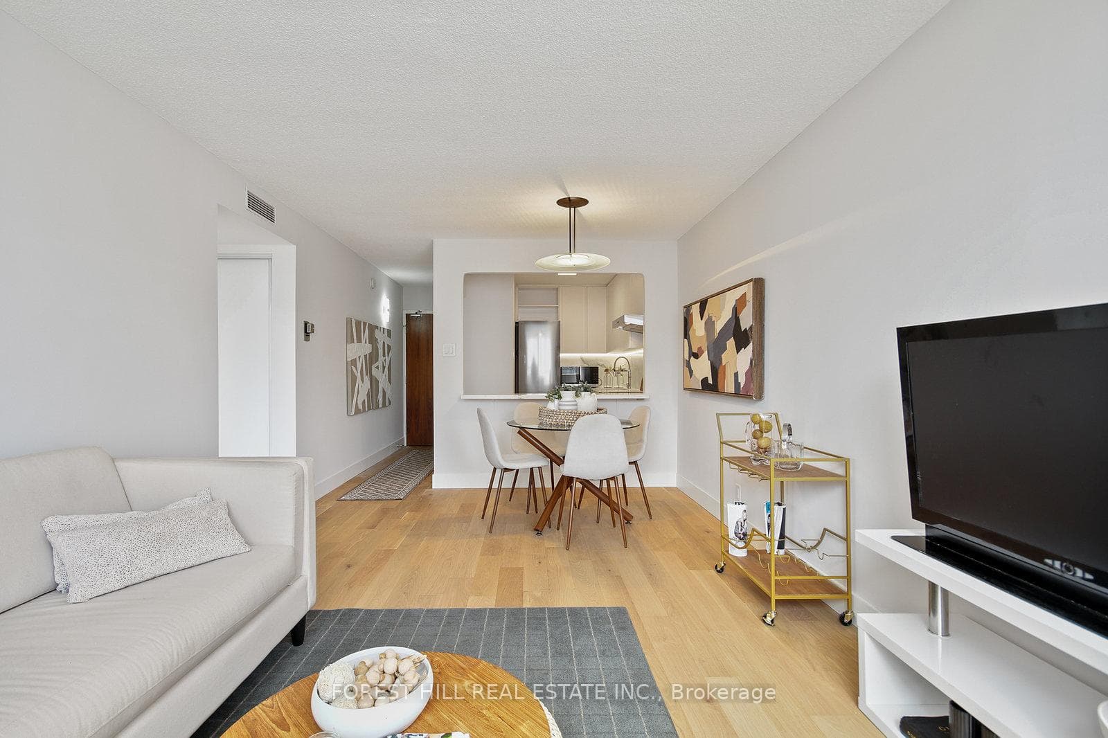 914 Yonge Street Unit 1604 photo 16