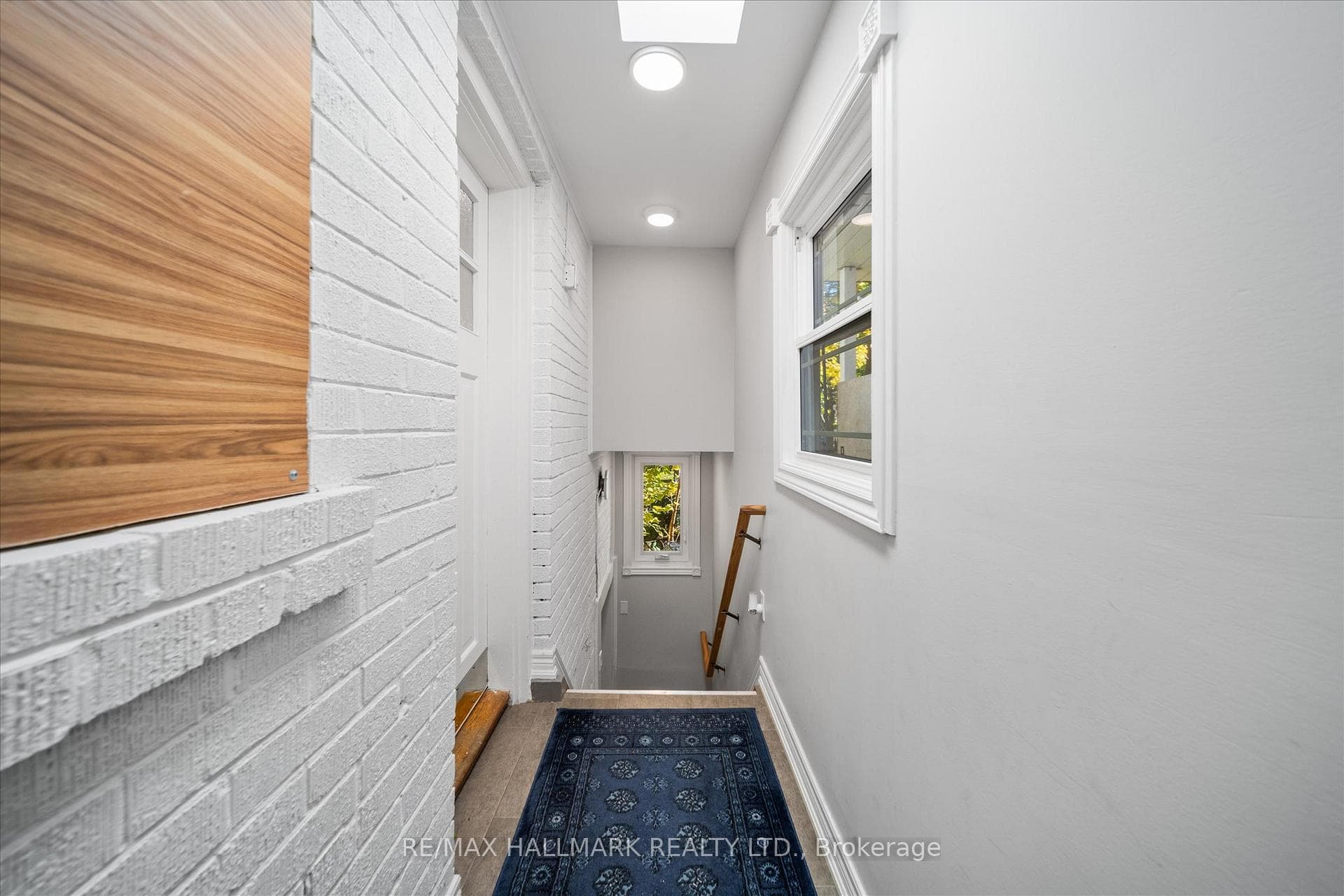 128 Harewood Avenue photo 32