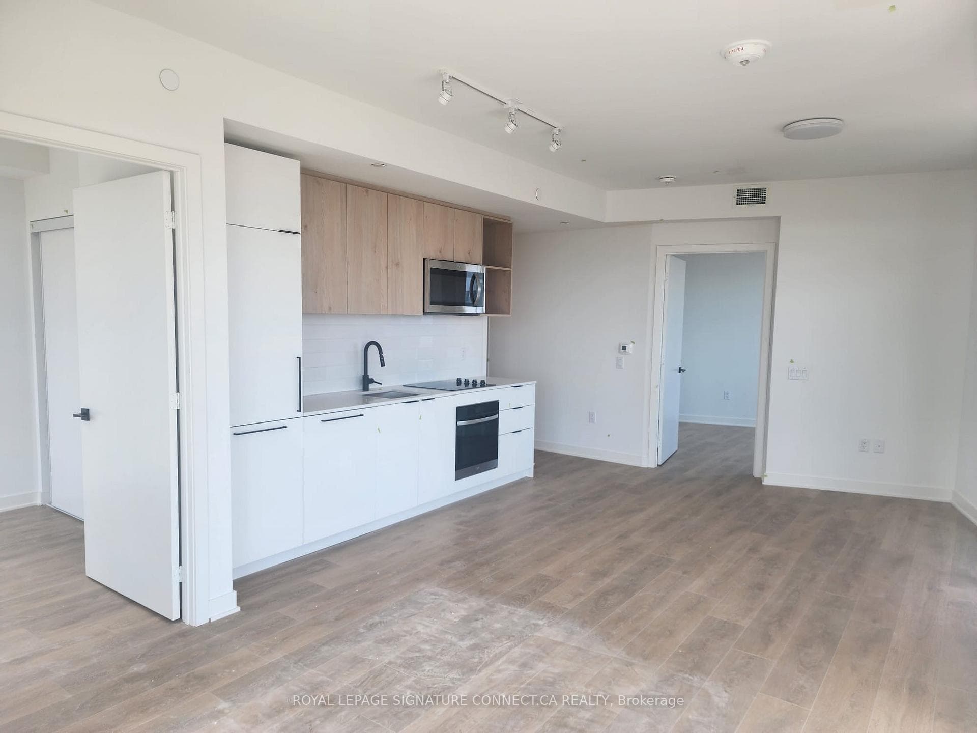 1185 Dupont Street Unit 1710 photo 5