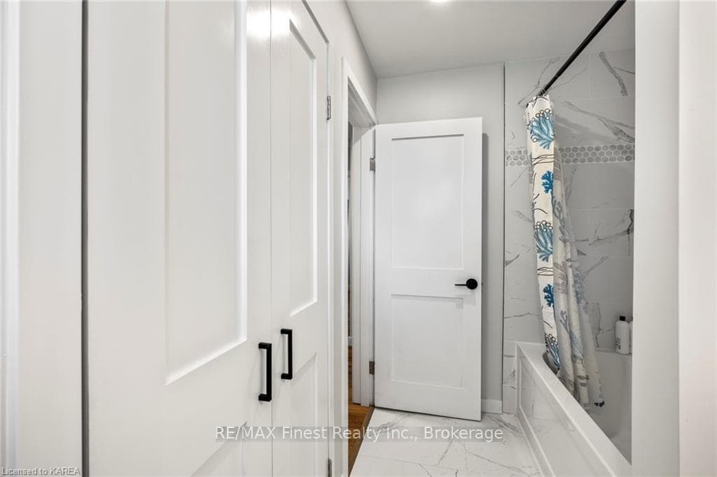 154 SEAFORTH Road photo 25