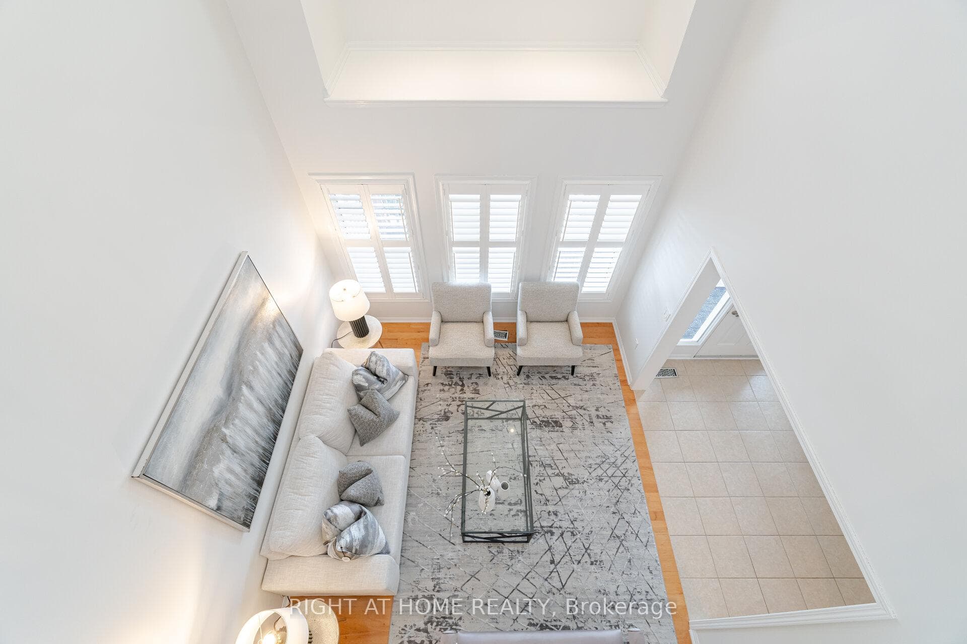 820 Rayner Court photo 5