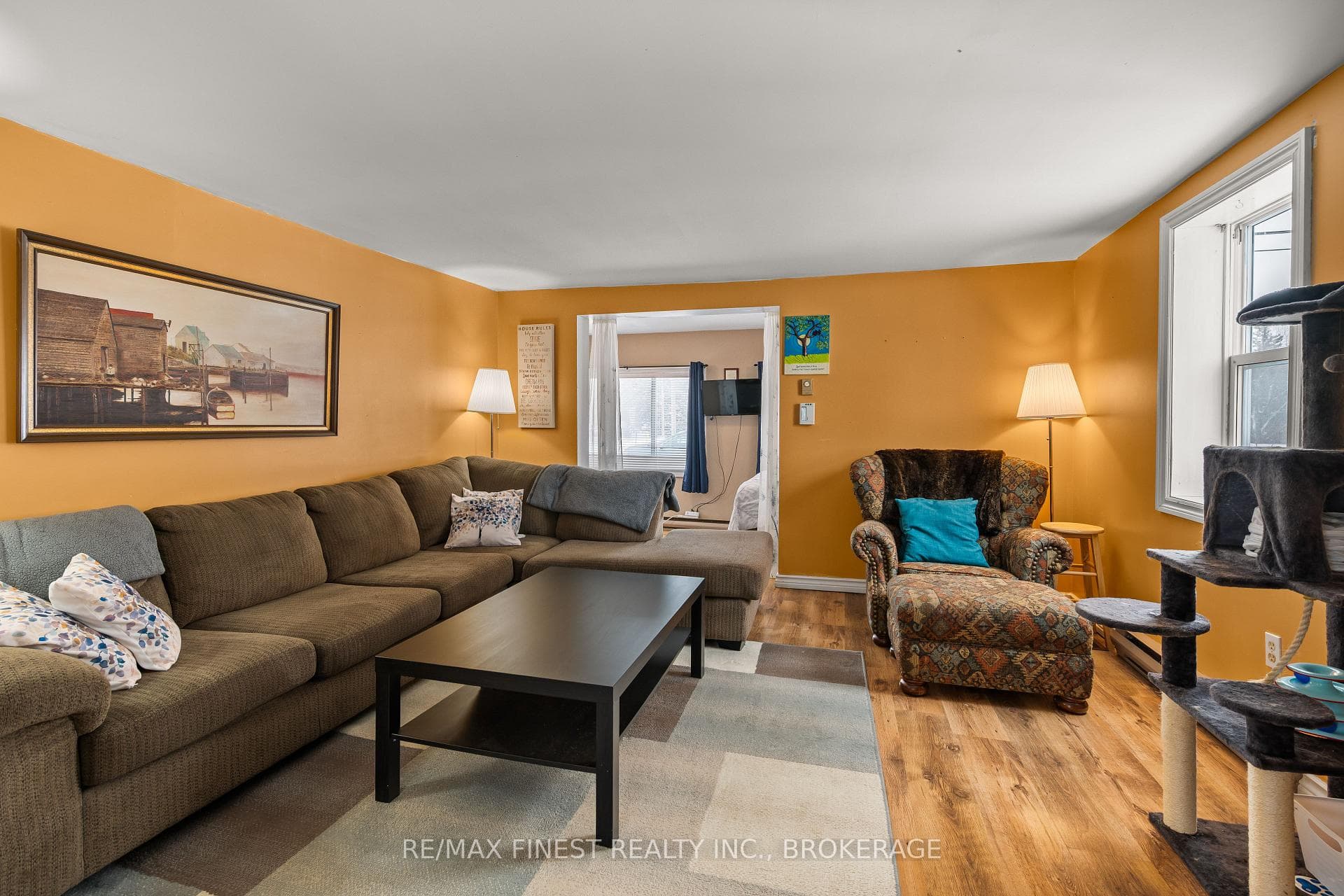 5593 Perth Road Crescent photo 17