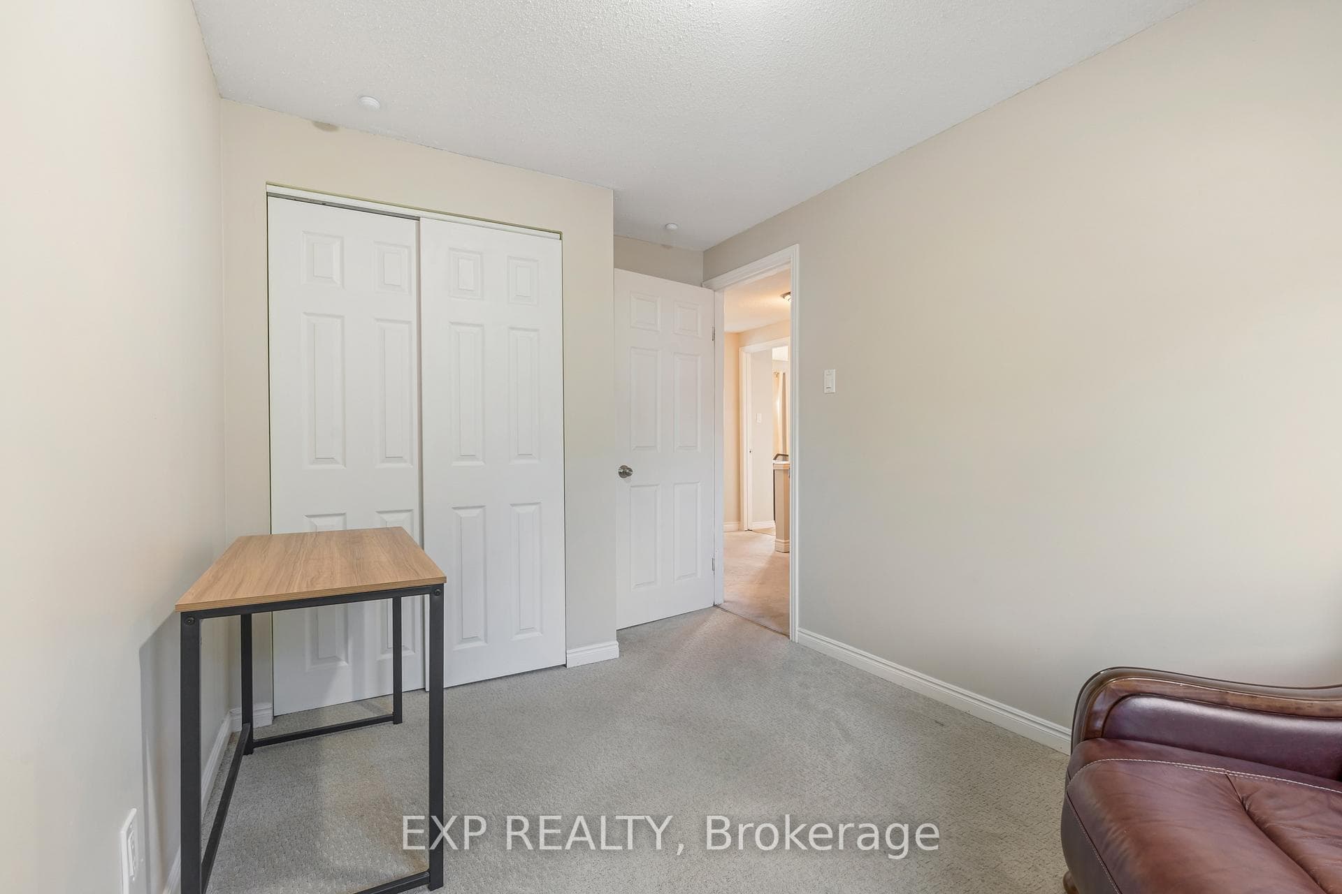 88 Rand Street photo 27