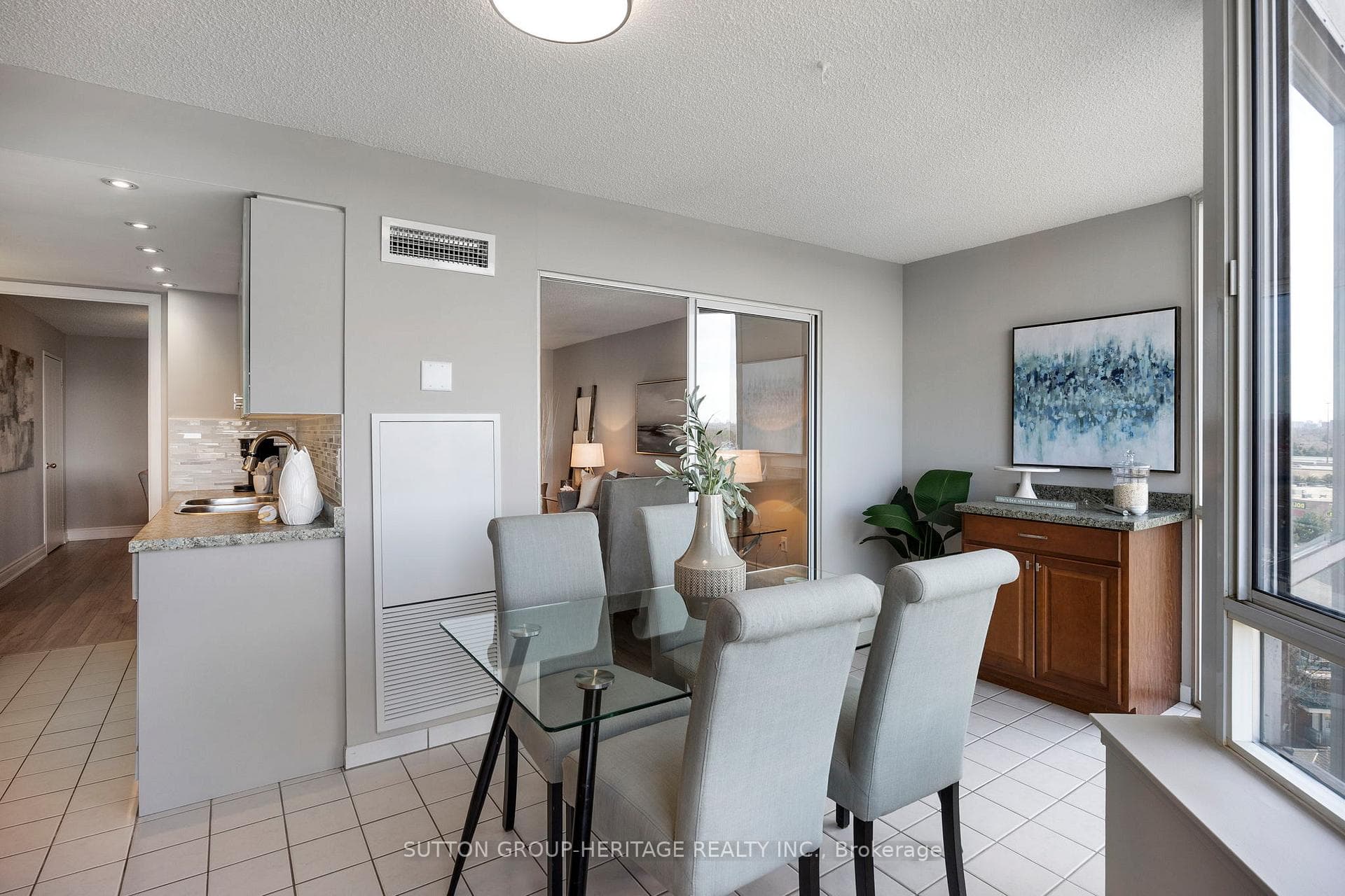 11753 Sheppard Avenue Unit 1111 photo 23
