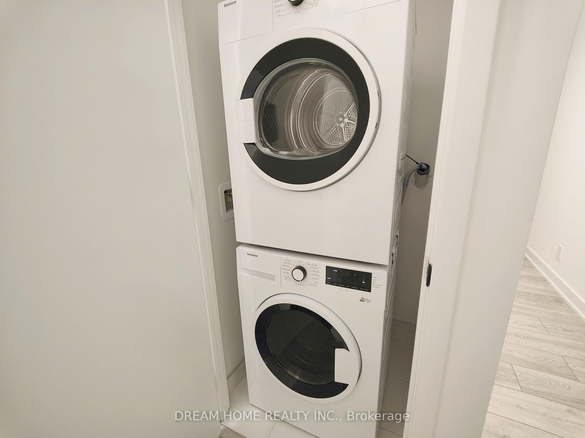 108 Peter Street Unit 3602 photo 15
