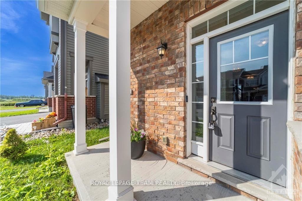 629 MONARDIA Way photo 2