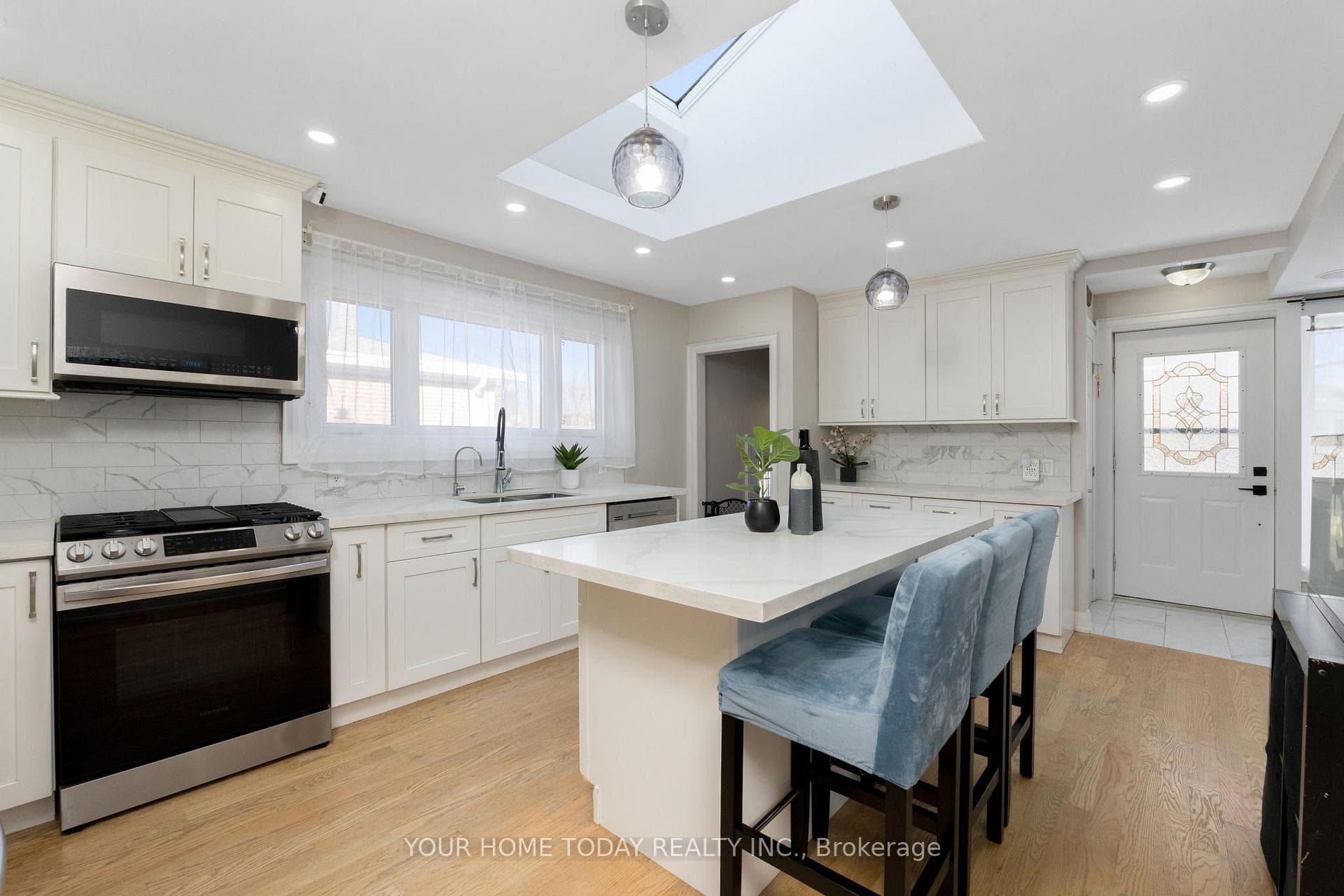 11 Weber Drive photo 7