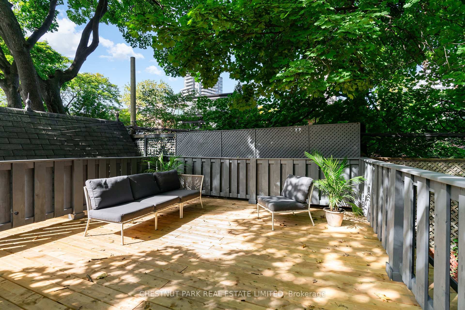 36 Tranby Avenue photo 25