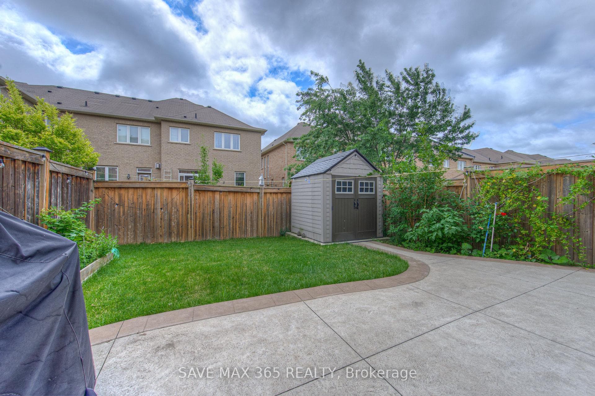 722 Megson Terrace photo 42