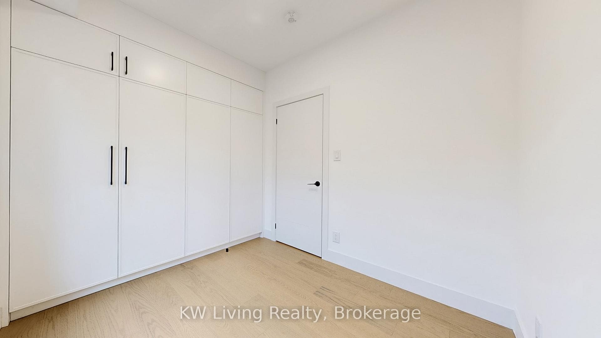 33 Kirknewton Road Unit 101 photo 8