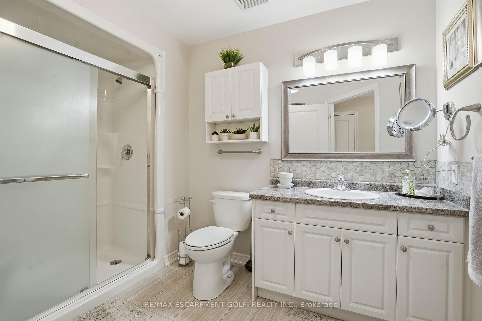 4644 Pettit Avenue Unit 203 photo 18