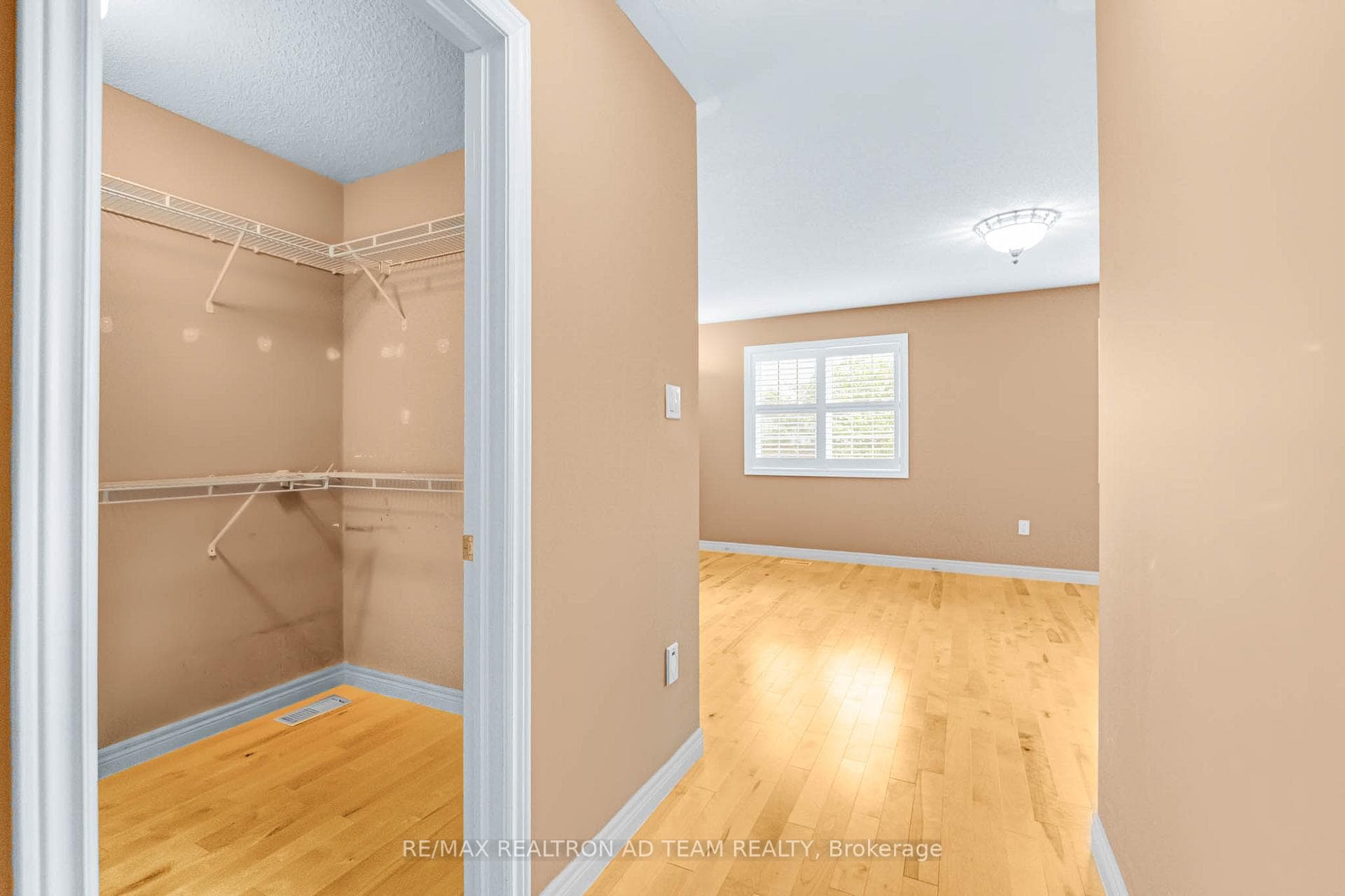 498 Tremblant Court photo 24