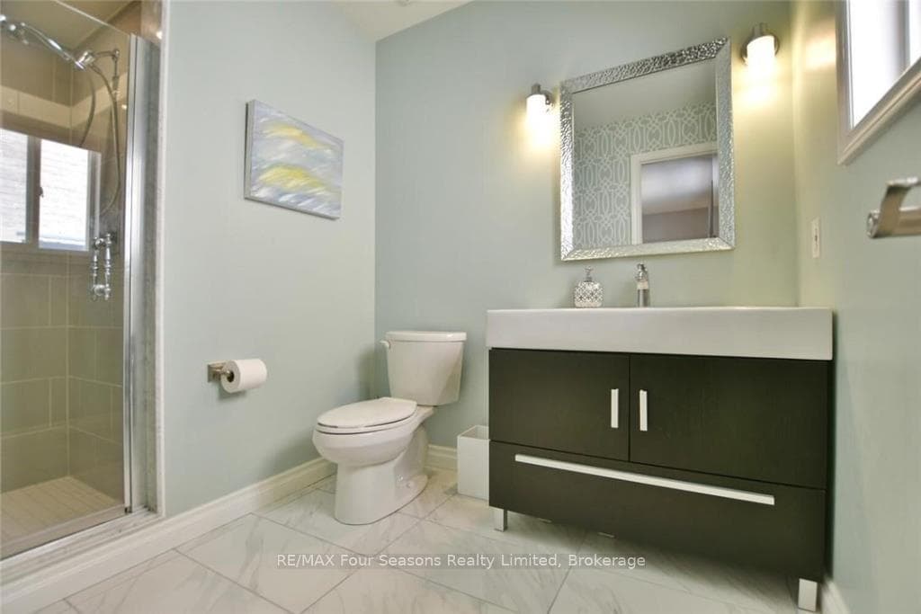 492 Ferndale Drive photo 20