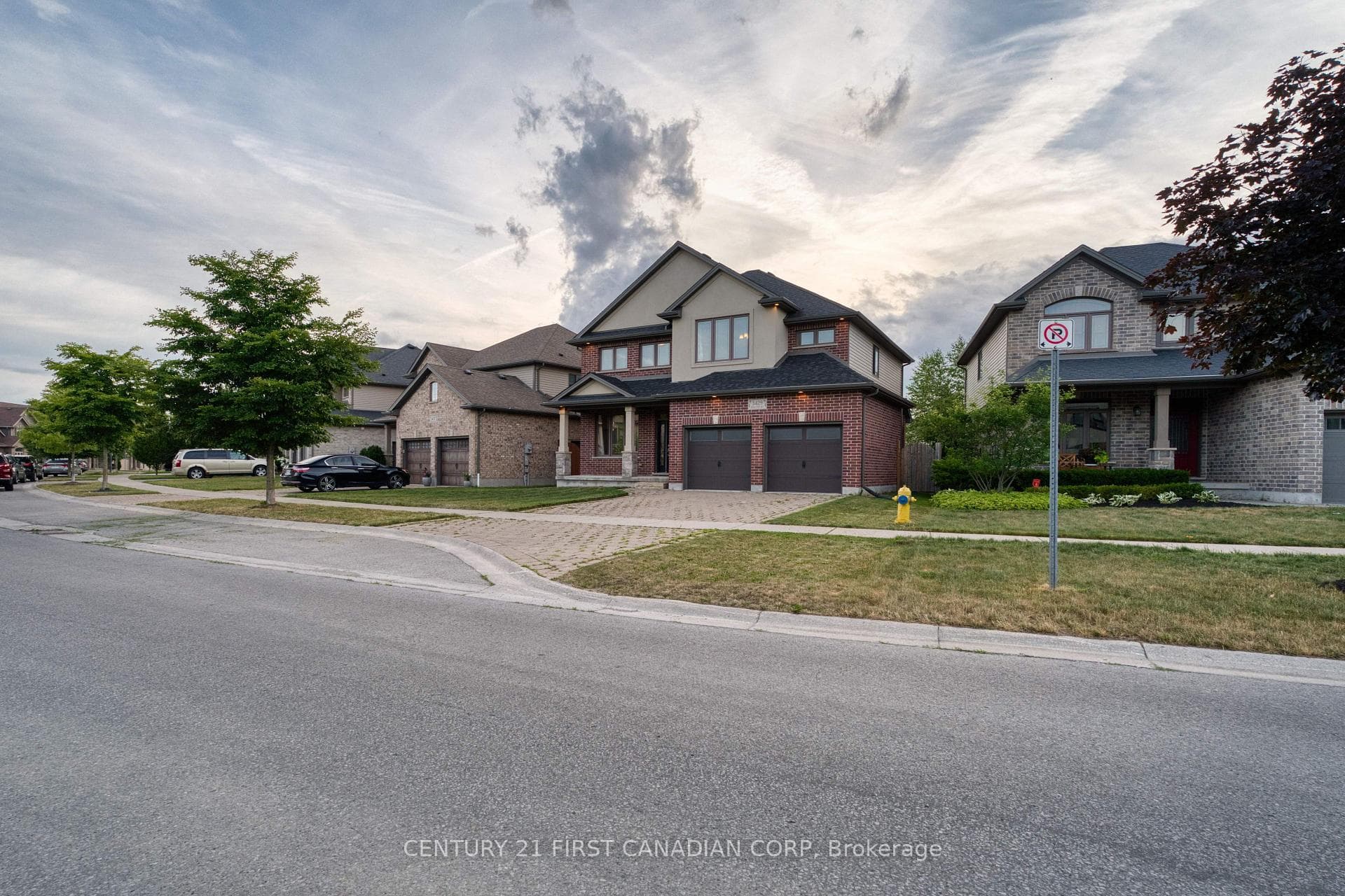 3429 Singleton Avenue photo 2